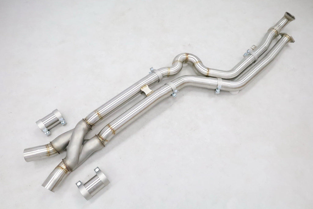 S58 GT4 mid-pipe view 4