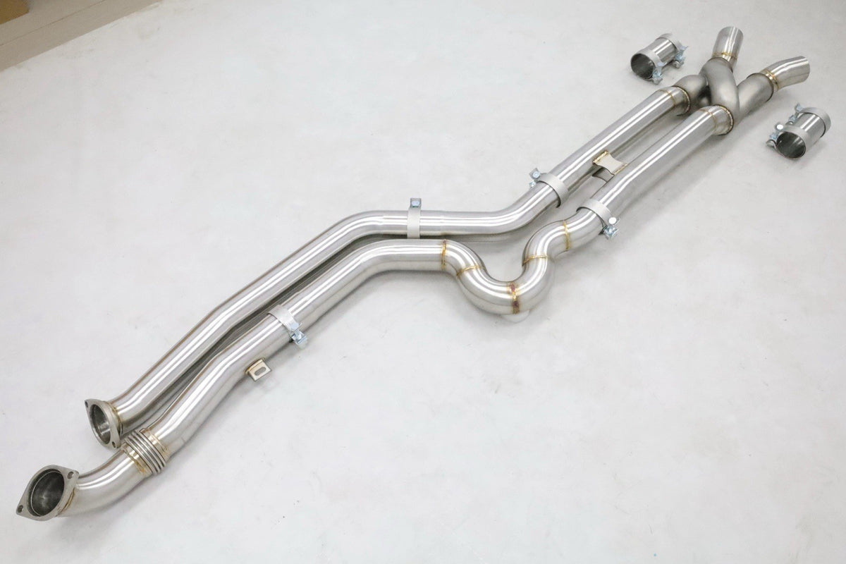 S58 GT4 mid-pipe view 3