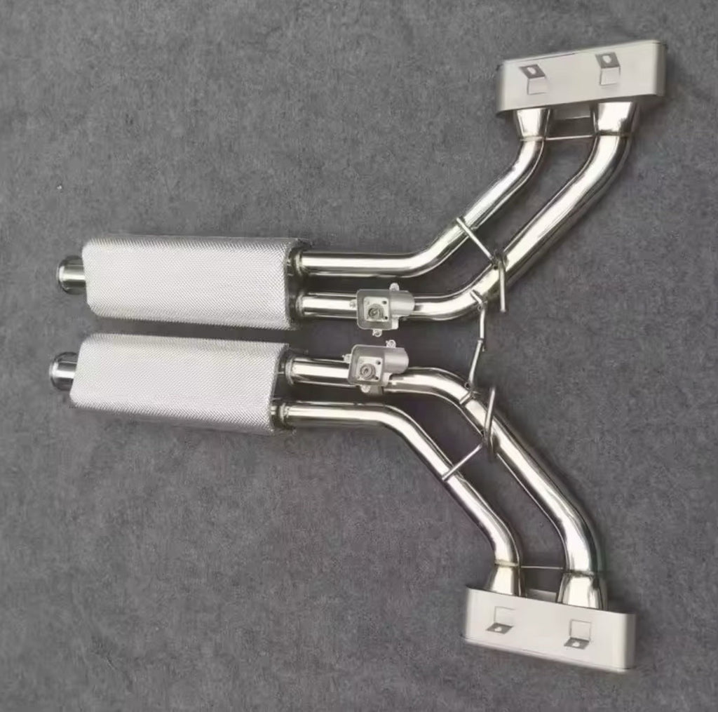 G63 AMG custom exhaust view 2