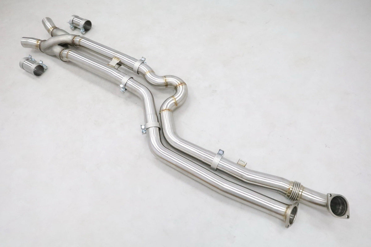 S58 GT4 mid-pipe view 5